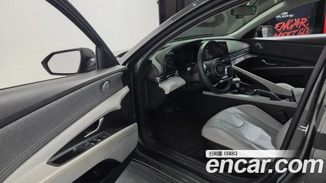 Hyundai AVANTE Avante (CN7) — Фото автомобиля 10