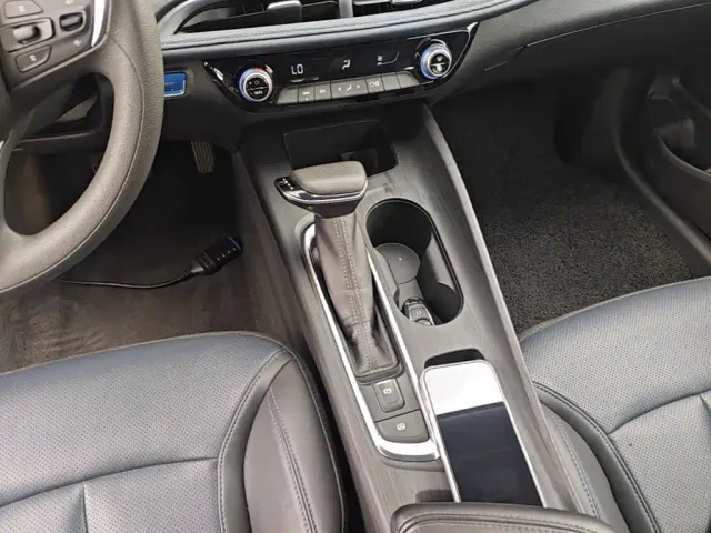 Buick Velite 6 — Фото автомобиля 13