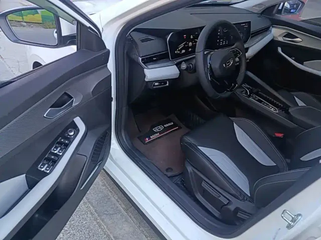 Geely Binrui — Фото автомобиля 15