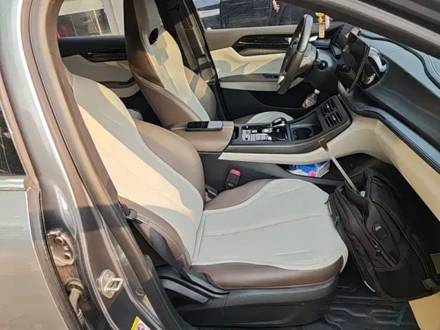 BYD Qin PLUS — Фото автомобиля 24