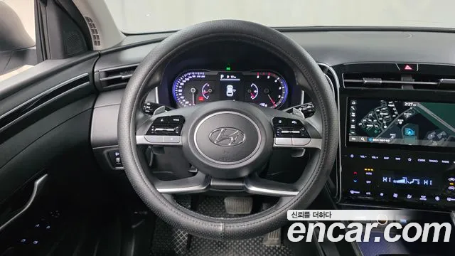 Hyundai Tucson Tucson (NX4) Дизель 2.0 2WD — Фото автомобиля 13