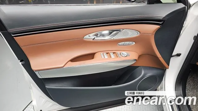 Genesis GV70 — Фото автомобиля 13
