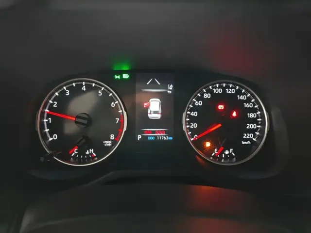 Toyota RAV4 — Фото автомобиля 11
