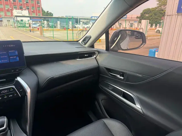 Toyota Venza — Фото автомобиля 16