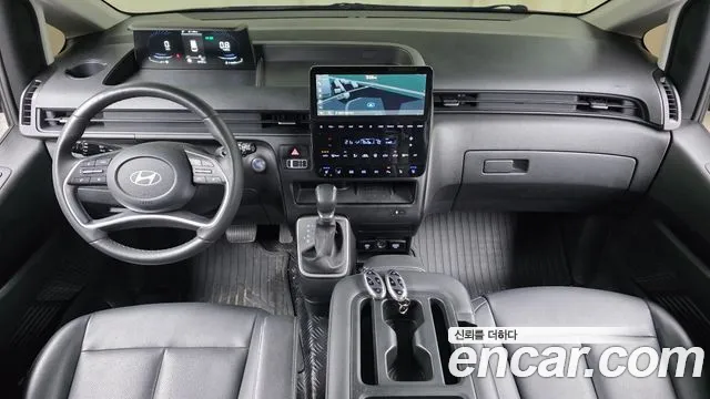 Hyundai Staria Staria 4WD Tourer 9 мест — Фото автомобиля 7