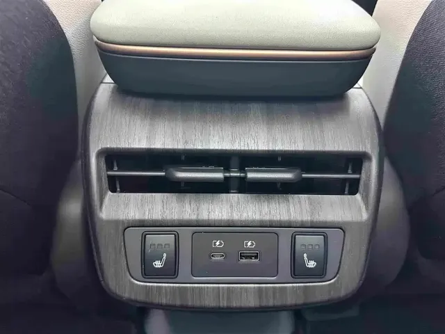 Nissan Ariya — Фото автомобиля 14