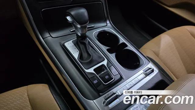 Kia Canival Carnival 4 поколение Бензин 9 мест Prestige — Фото автомобиля 9