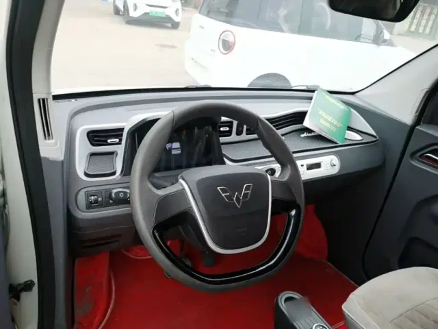 Wuling Hongguang Mini EV — Фото автомобиля 10