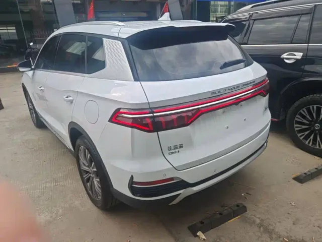 BYD Song Pro — Фото автомобиля 22