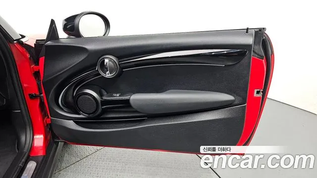 Mini Cooper Convertible — Фото автомобиля 25