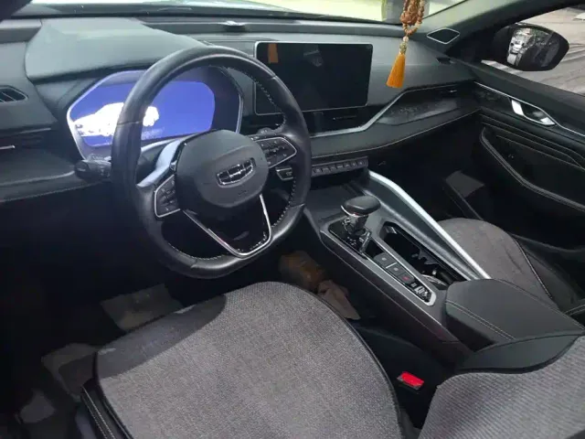 Geely Xingrui — Фото автомобиля 11