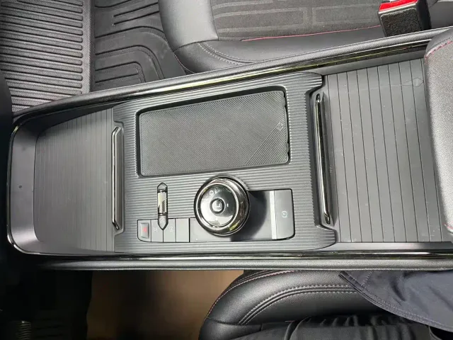 Ford Mondeo — Фото автомобиля 6