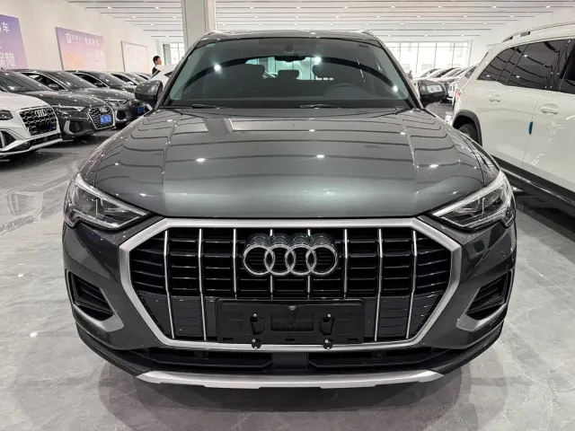 Audi Q3 — Фото автомобиля 2