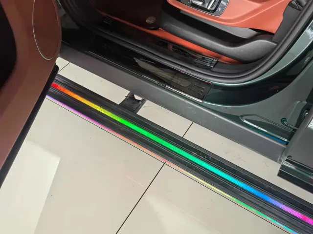 Li Auto L8 — Фото автомобиля 13