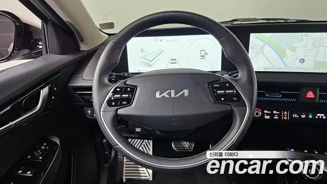 Kia EV6 — Фото автомобиля 12