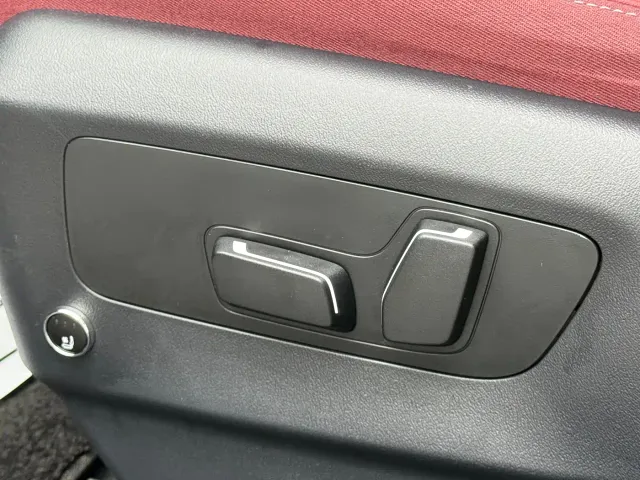 BMW 5 Series — Фото автомобиля 15
