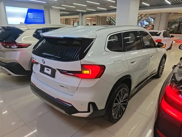 BMW X1 — Фото автомобиля 6
