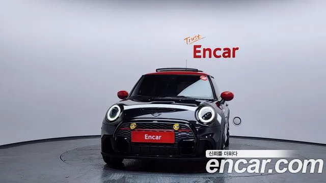 Mini Cooper — Фото автомобиля 3