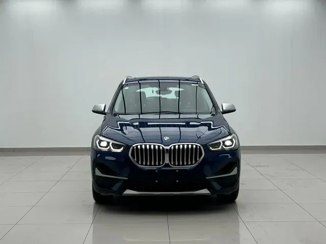 BMW X1 — Фото автомобиля 2