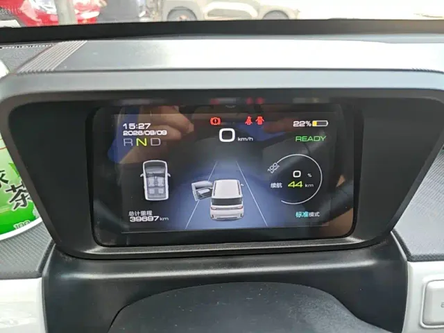 Wuling Hongguang Mini EV — Фото автомобиля 11