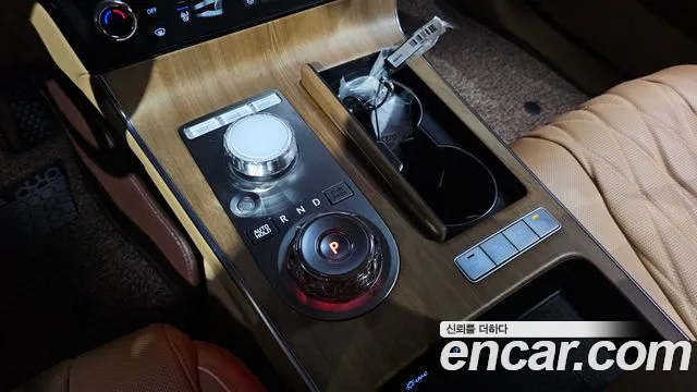 Genesis G80 Бензин 2.5 турбо AWD — Фото автомобиля 9
