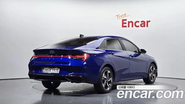 Hyundai AVANTE Avante (CN7) — Фото автомобиля 2