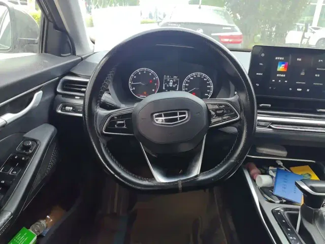 Geely Emgrand — Фото автомобиля 2