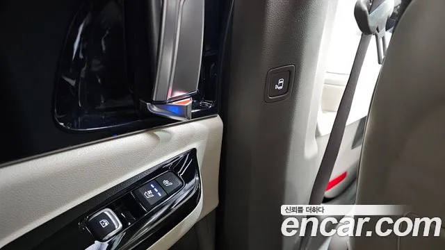 Kia Canival Carnival 4 поколение Бензин 7 мест Signature — Фото автомобиля 25