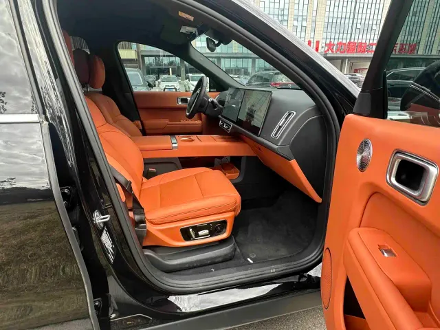 Li Auto L9 — Фото автомобиля 7