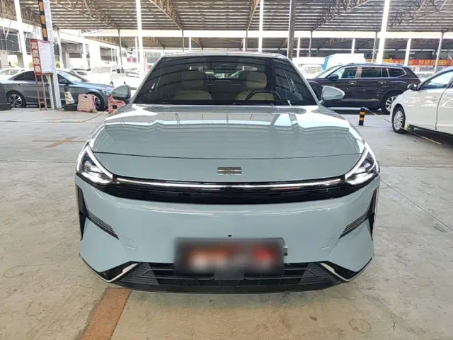 Geely Galaxy L6 — Фото автомобиля 2