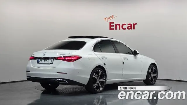 Mercedes-Benz C-Class — Фото автомобиля 2