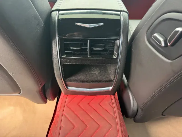 Cadillac CT6 — Фото автомобиля 15