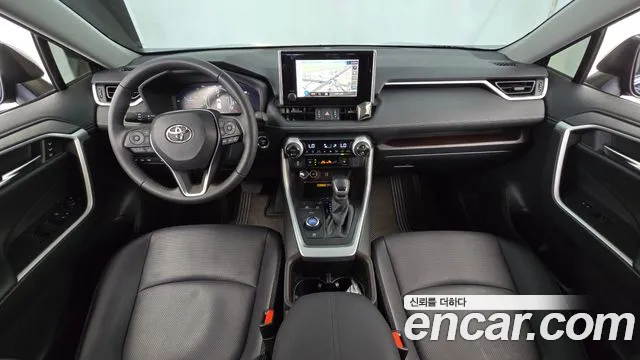 Toyota RAV4 — Фото автомобиля 5