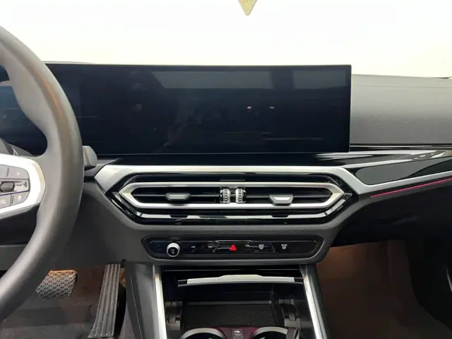 BMW i3 — Фото автомобиля 10