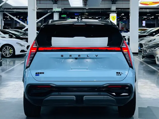Geely Boyue L — Фото автомобиля 14