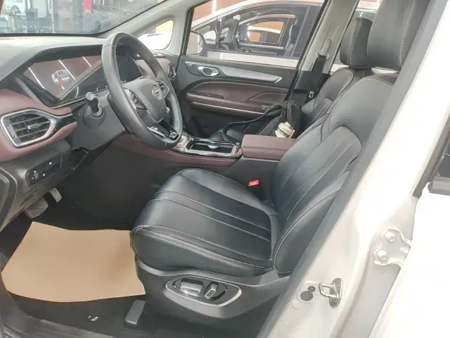 GAC Trumpchi M6 — Фото автомобиля 14