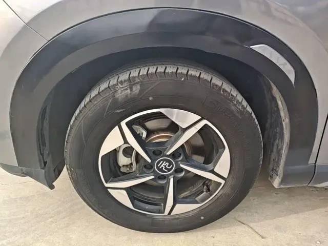 BYD Yuan UP — Фото автомобиля 22