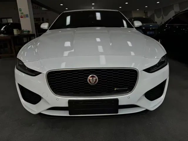 Jaguar XEL — Фото автомобиля 2