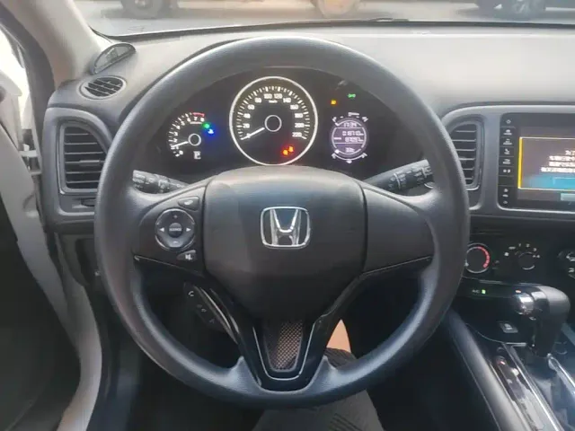 Honda Vezel — Фото автомобиля 10