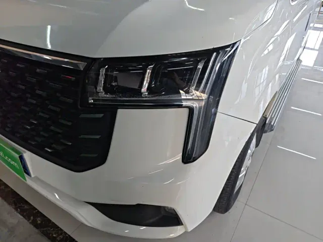 Maxus Xintu V80 — Фото автомобиля 23