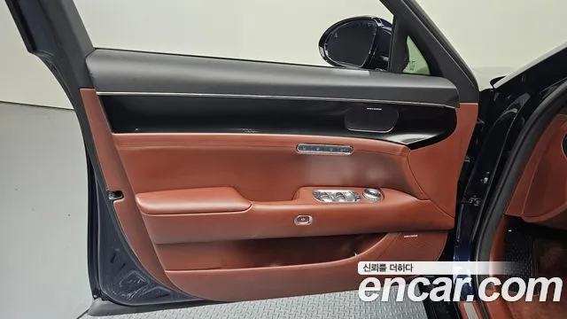Genesis G90 Бензин 3.5 турбо AWD — Фото автомобиля 21