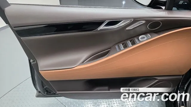 Genesis G80 RG3 — Фото автомобиля 13