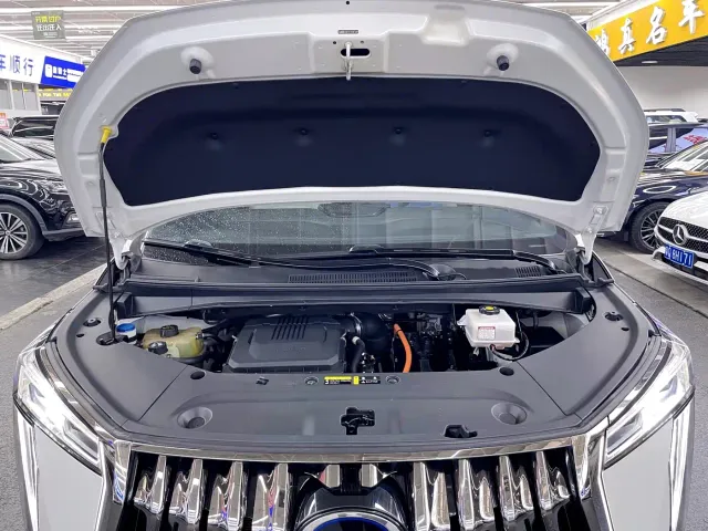 GAC Trumpchi M8 — Фото автомобиля 8