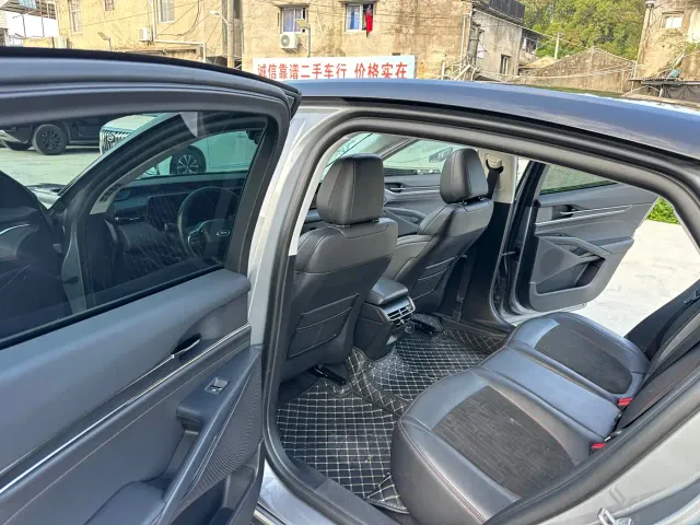 Ford Mondeo — Фото автомобиля 8