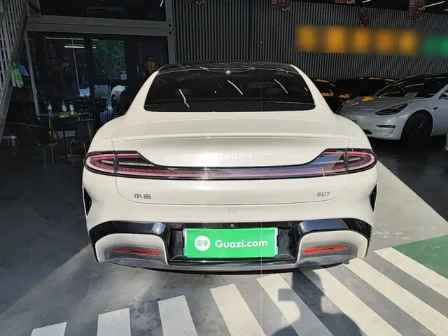Xiaomi SU7 — Фото автомобиля 5