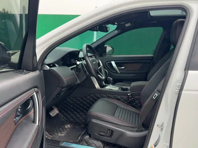 Land Rover Discovery Sport — Фото автомобиля 17