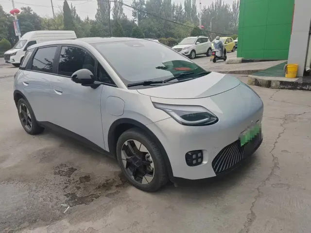 GAC Aion UT — Фото автомобиля 2