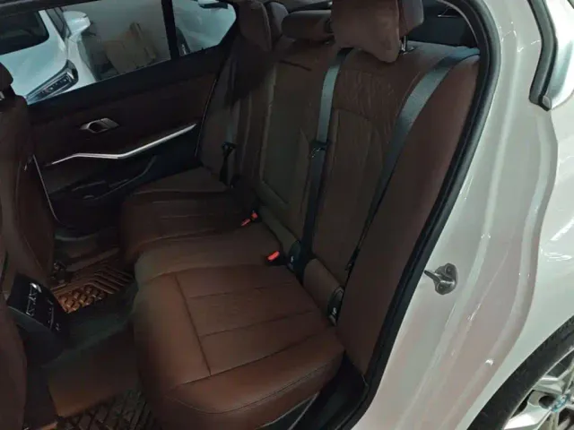 BMW i3 — Фото автомобиля 16