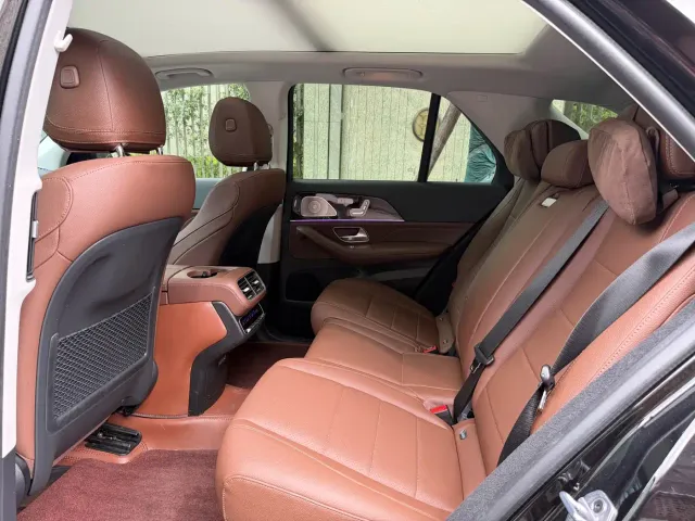 Mercedes-Benz GLE-Class — Фото автомобиля 10