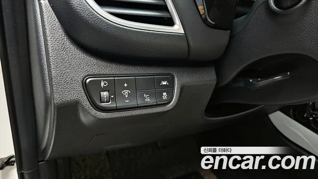 Kia Seltos Seltos Бензин 1.6 Turbo 4WD — Фото автомобиля 15
